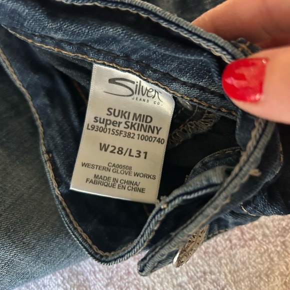 Silver Jeans Co. SUKI Mid Super Skinny Jeans - Picture 4 of 6